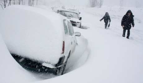В этом году в Челябинске плохо убирают выпавший в больших количествах снег